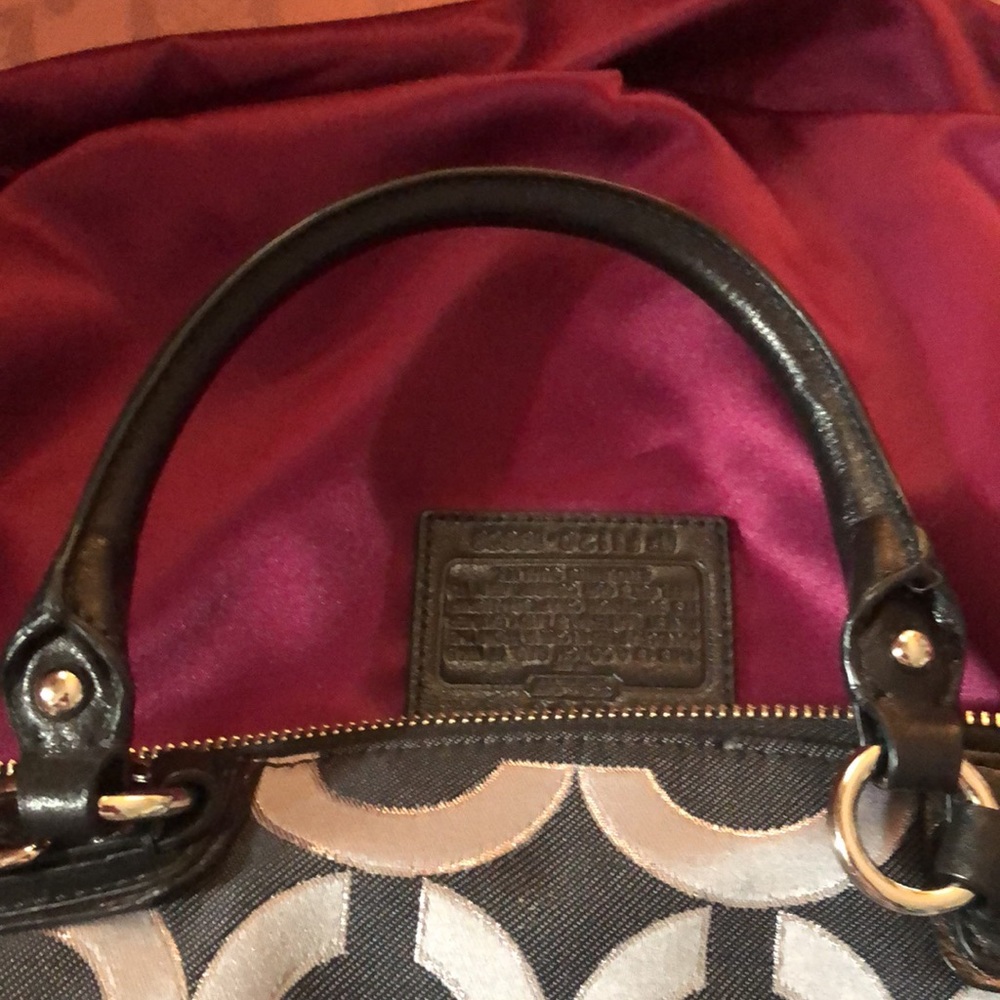 Coach handbag - Picture 16 of 16